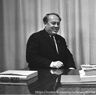 Алексей аджубей биография личная жизнь Портрет: А.И.Аджубей Летопись Московского университета
